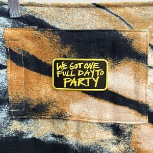 NEW Outer Banks X Volcom Pogue Party Blanket Tie Dye Tassel Y2K Beach Netflix